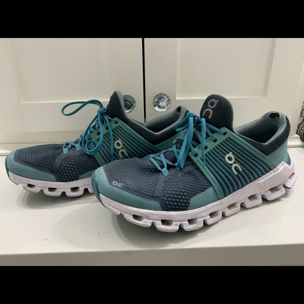 Womens On Cloud Cloudswift Cloud Swift size 9.5
